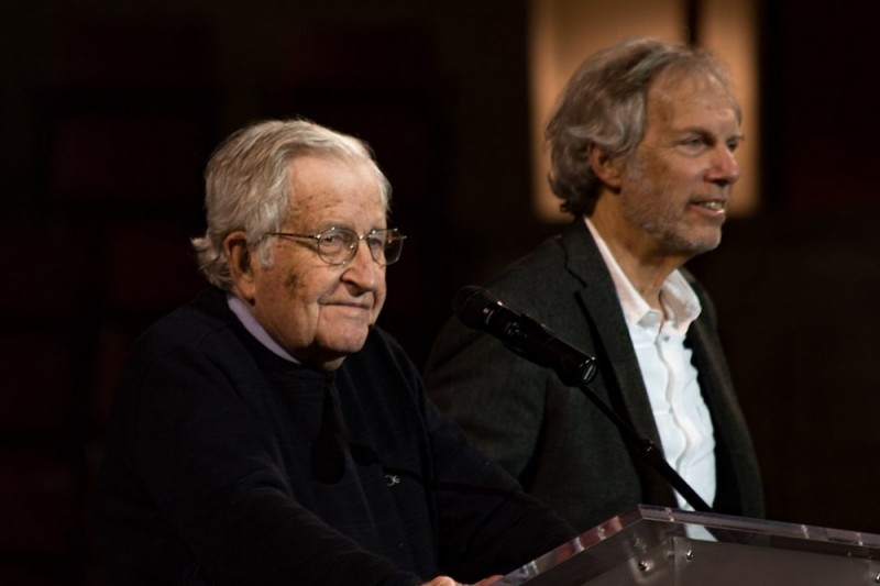 Noam Chomsky and Robert Pollin: If we want a future, Green New Deal is key  – Canadian Dimension